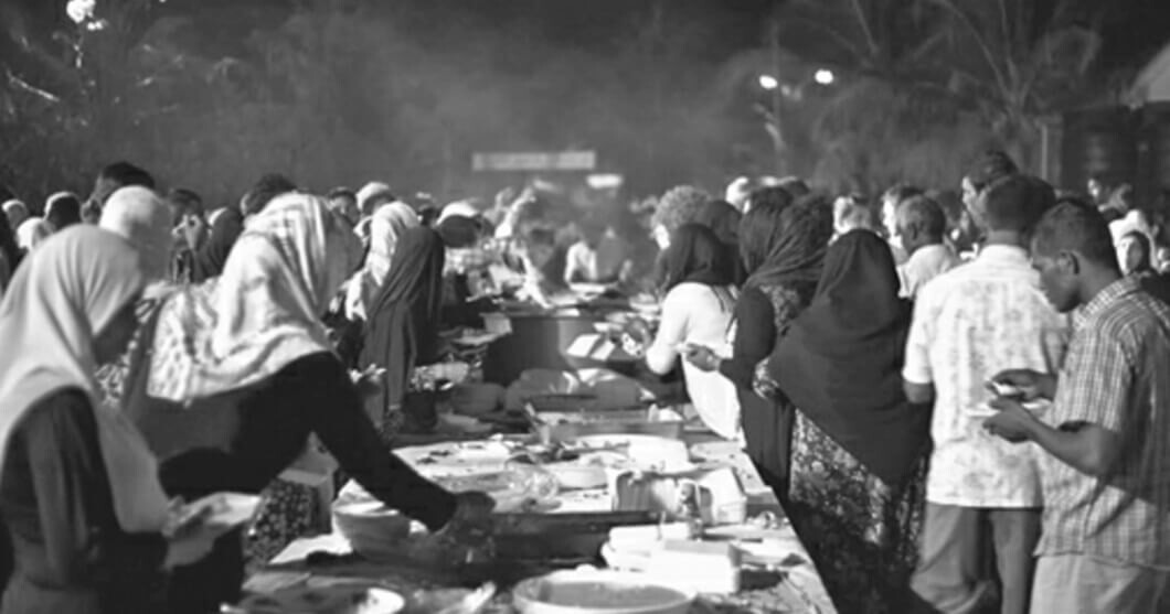 Using rice pudding to kickstart a revolution. Lonuziyaaraiy Kolhu, Maldives. (Munshid Mohamed)