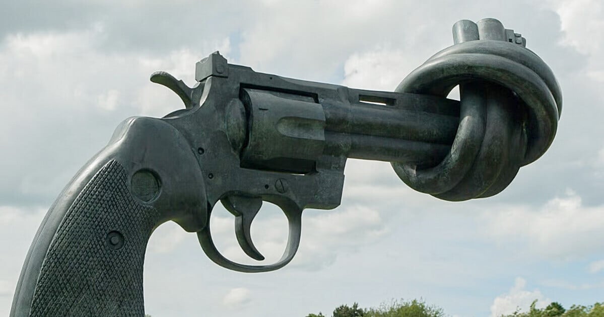 Non violence gun statue.